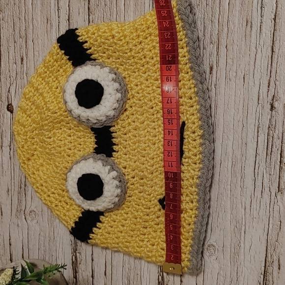 HANDMADE brand new handknit Minions hat teen Adult one size - Picture 3 of 3